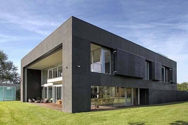 042411_fortress_house_3.jpg